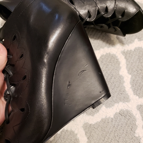 BCBG Generation Wedge Lace Up Heel Leather Black 8M - Picture 5 of 6